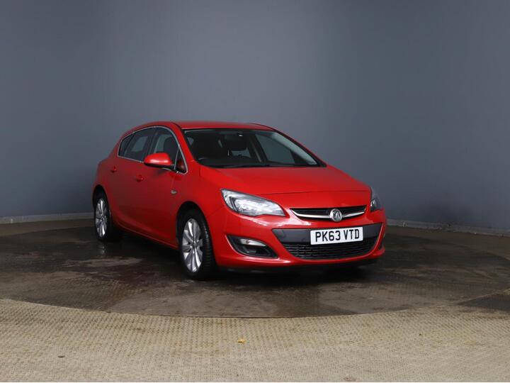 Vauxhall Astra 1.4 16v Tech Line Euro 5 5dr Vauxhall Astra 1.4 16v Tech Line Euro 5 5dr