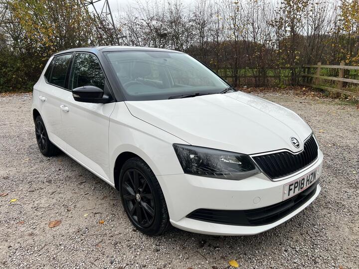 Skoda Fabia 1.0 TSI Colour Edition Euro 6 (s/s) 5dr Skoda Fabia 1.0 TSI Colour Edition Euro 6 (s/s) 5dr