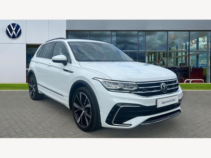 Volkswagen Tiguan 1.5 TSI R-Line DSG Euro 6 (s/s) 5dr Volkswagen Tiguan 1.5 TSI R-Line DSG Euro 6 (s/s) 5dr