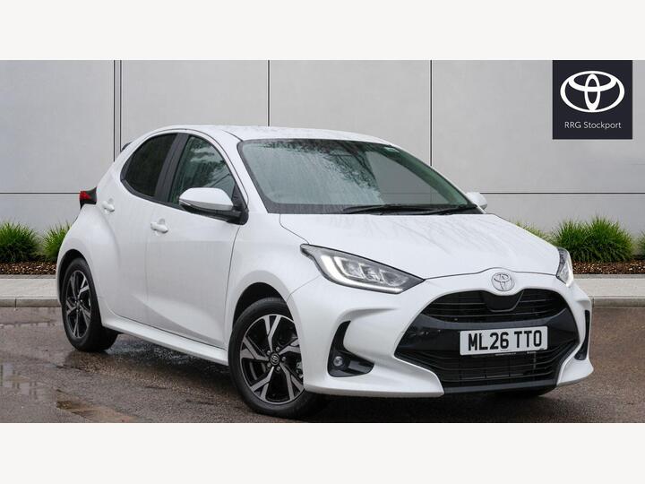 Toyota Yaris 1.5 VVT-h Design E-CVT Euro 6 (s/s) 5dr