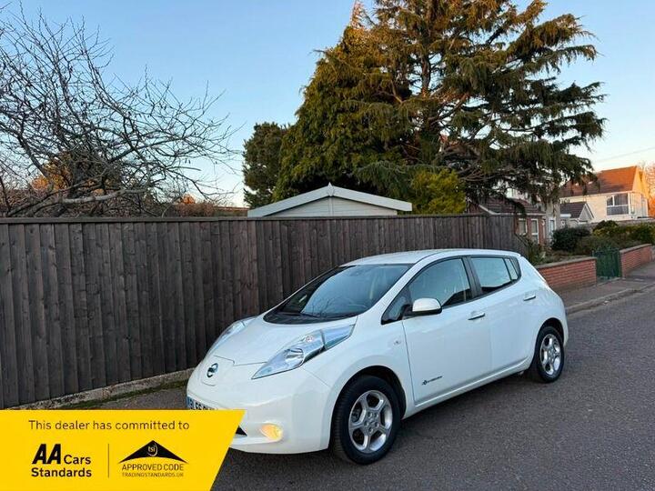 Nissan Leaf 30kWh Acenta Auto 5dr