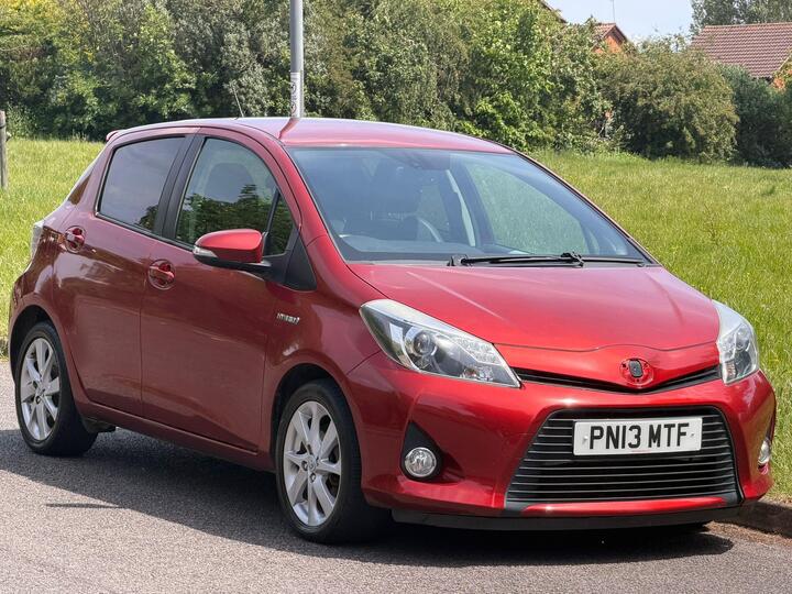 Toyota Yaris 1.5 VVT-h T Spirit CVT Euro 5 5dr