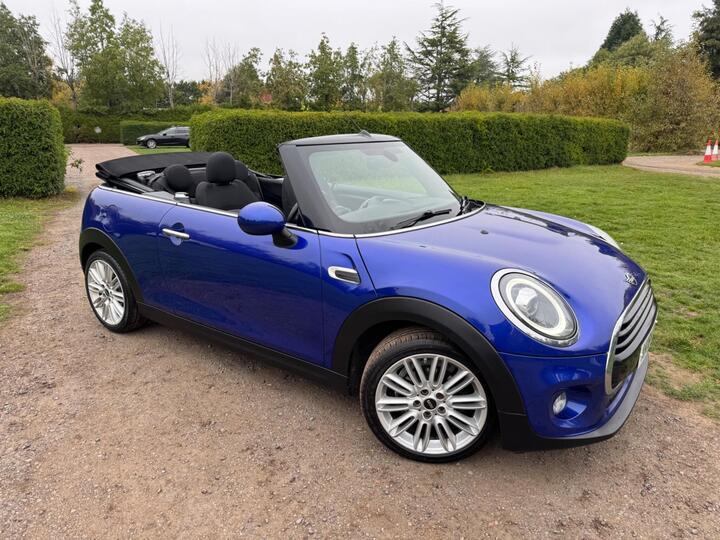 MINI Convertible 1.5 Cooper Euro 6 (s/s) 2dr