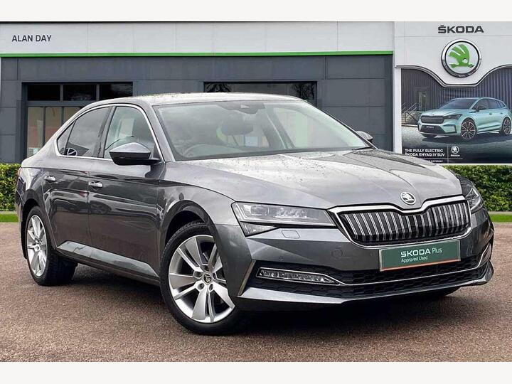 Skoda Superb 1.4 TSI IV 13kWh SE L DSG Euro 6 (s/s) 5dr Skoda Superb 1.4 TSI IV 13kWh SE L DSG Euro 6 (s/s) 5dr