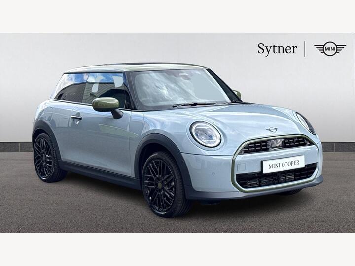 MINI Cooper 1.5C Paul Smith Edition Steptronic Euro 6 (s/s) 3dr