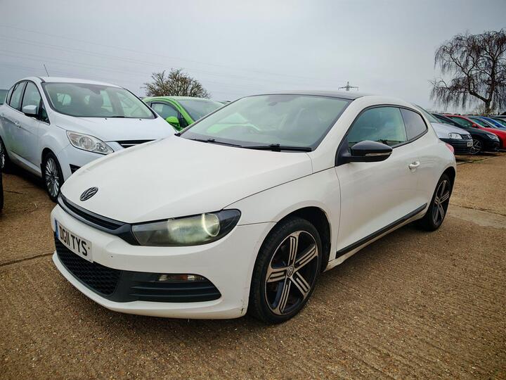 Volkswagen Scirocco 2.0 TDI BlueMotion Tech DSG Euro 5 (s/s) 3dr