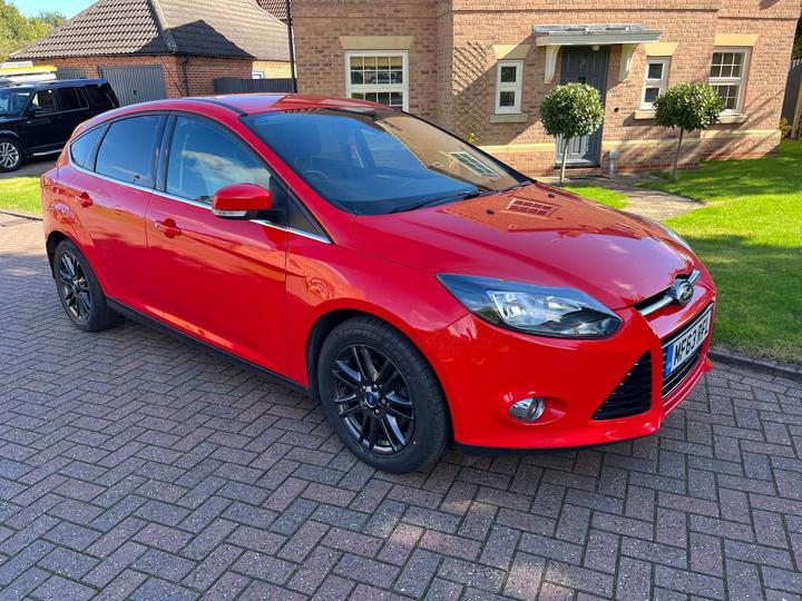 Ford Focus 1.0T EcoBoost Titanium Euro 5 (s/s) 5dr