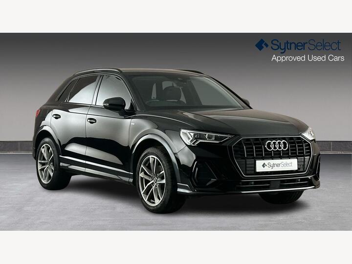 Audi Q3 AVANT 1.5 TFSI CoD 35 Black Edition S Tronic Euro 6 (s/s) 5dr