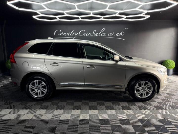 Volvo XC60 2.4 D5 SE Lux Nav Auto AWD Euro 6 (s/s) 5dr