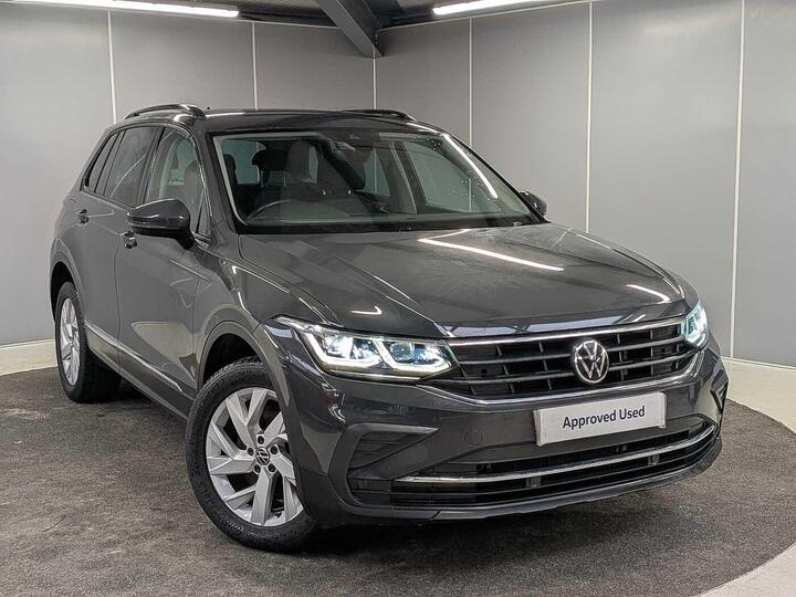 Volkswagen Tiguan 1.4 TSI 13kWh Life DSG Euro 6 (s/s) 5dr