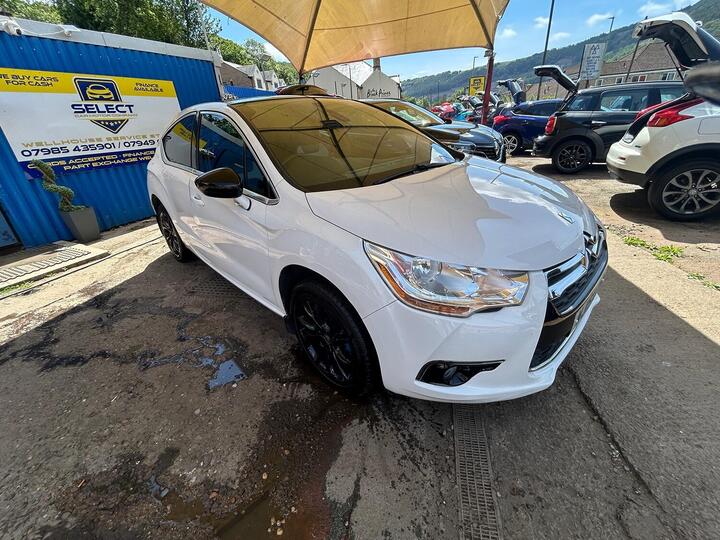 Citroen DS4 1.6 E-HDi Airdream DStyle Nav Euro 5 (s/s) 5dr Citroen DS4 1.6 E-HDi Airdream DStyle Nav Euro 5 (s/s) 5dr