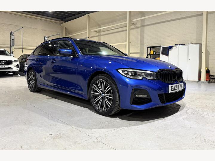 BMW 3 Series 2.0 330e 12kWh M Sport Touring Auto Euro 6 (s/s) 5dr BMW 3 Series 2.0 330e 12kWh M Sport Touring Auto Euro 6 (s/s) 5dr