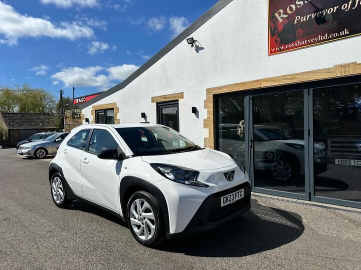 Toyota Aygo X 1.0 VVT-i Pure X-shift Euro 6 (s/s) 5dr