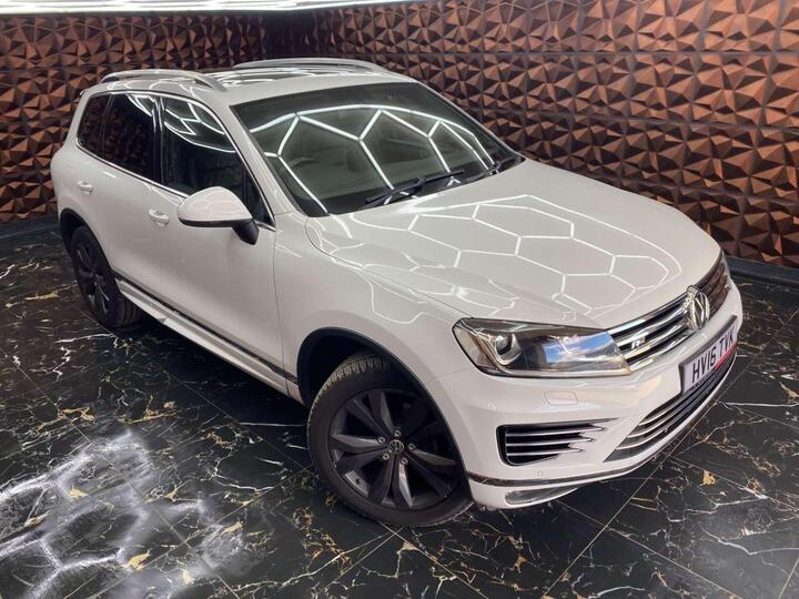 Volkswagen TOUAREG 3.0 TDI V6 BlueMotion Tech R-Line Tiptronic 4WD Euro 6 (s/s) 5dr