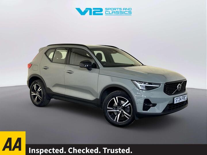 Volvo XC40 2.0 B4 MHEV Plus Dark DCT Auto Euro 6 (s/s) 5dr