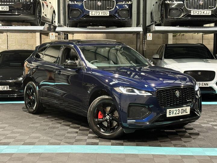 Jaguar F-PACE 2.0 D200 MHEV R-Dynamic SE Black Auto AWD Euro 6 (s/s) 5dr