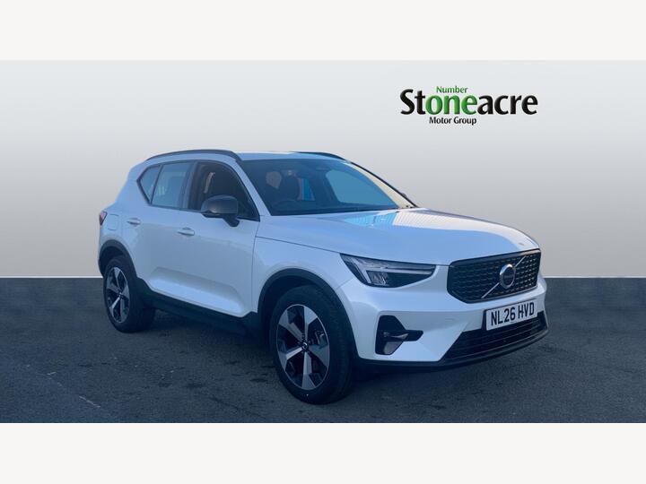 Volvo XC40 2.0 B3 MHEV Plus Dark DCT Auto Euro 6 (s/s) 5dr
