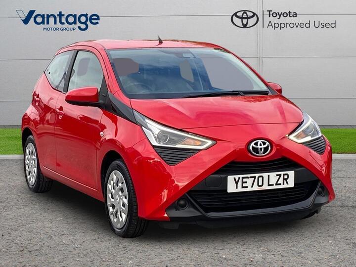 Toyota AYGO 1.0 VVT-i X-play X-shift Euro 6 5dr (Safety Sense)