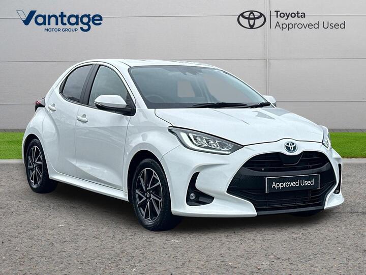 Toyota Yaris 1.5 VVT-h Design E-CVT Euro 6 (s/s) 5dr