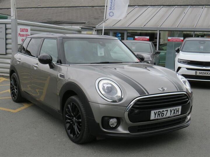 MINI Clubman 1.5 Cooper (Black Pack) Euro 6 (s/s) 6dr MINI Clubman 1.5 Cooper (Black Pack) Euro 6 (s/s) 6dr