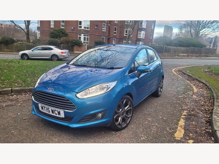 Ford Fiesta 1.6 TDCi ECOnetic Titanium Euro 5 (s/s) 5dr