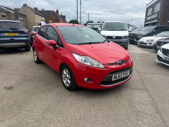 Ford Fiesta 1.6 TDCi ECOnetic DPF Titanium 5dr