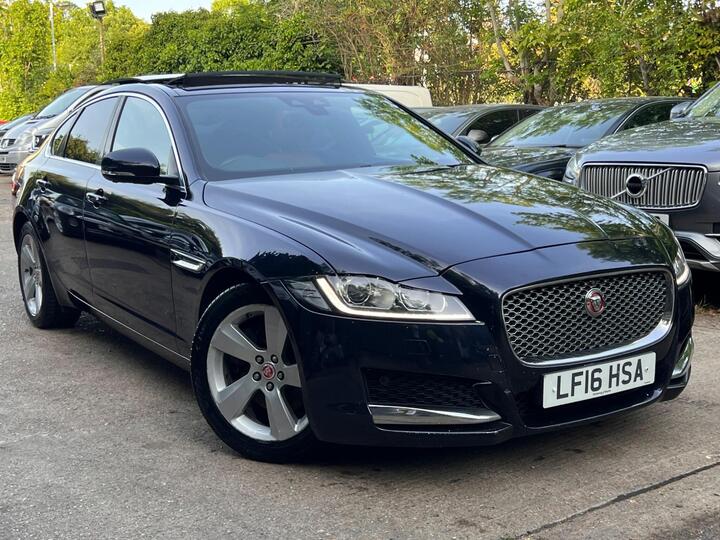 Jaguar XF 2.0d Portfolio Auto Euro 6 (s/s) 4dr