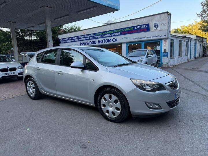 Vauxhall Astra 1.7 CDTi EcoFLEX 99g Exclusiv Euro 5 (s/s) 5dr