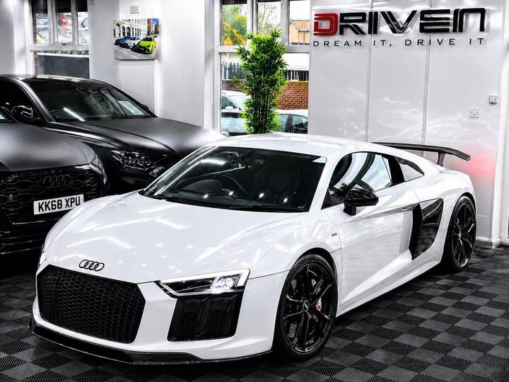 Audi R8 5.2 FSI V10 Plus S Tronic Quattro Euro 6 (s/s) 2dr