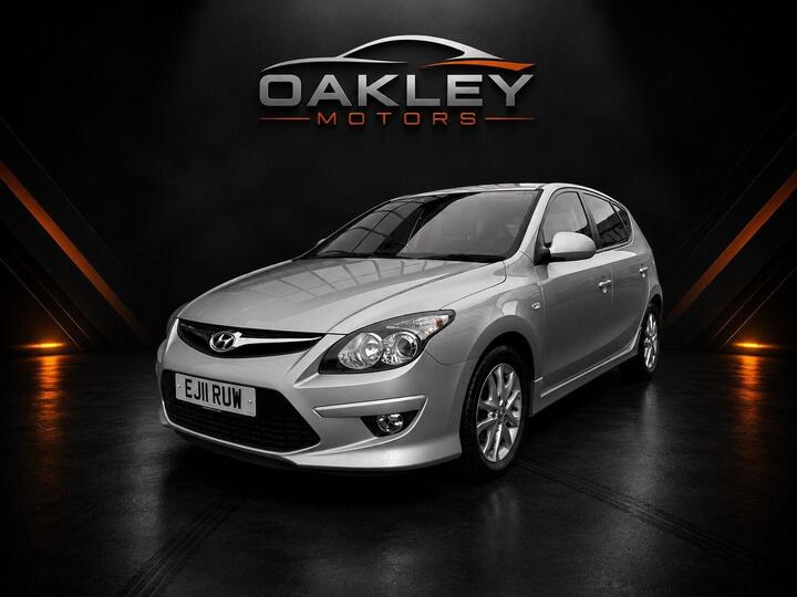 Hyundai I30 1.6 CRDi Comfort Euro 4 5dr Hyundai I30 1.6 CRDi Comfort Euro 4 5dr