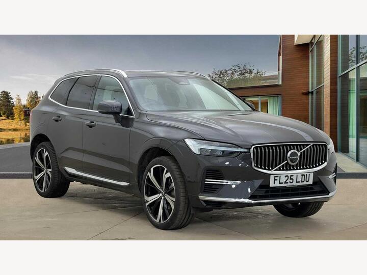 Volvo XC60 2.0h T8 18.8kWh Ultra Bright Auto AWD Euro 6 (s/s) 5dr
