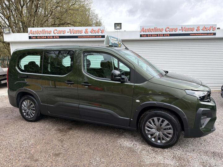 Peugeot E-Rifter 52kWh Allure Long MPV Auto 5dr (7.4kW Charger) Peugeot E-Rifter 52kWh Allure Long MPV Auto 5dr (7.4kW Charger)