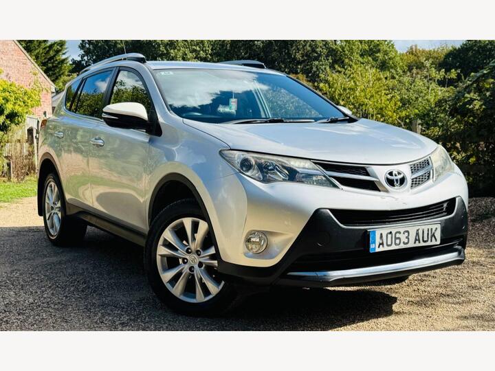 Toyota RAV4 2.2 D-4D Invincible 4WD Euro 5 5dr
