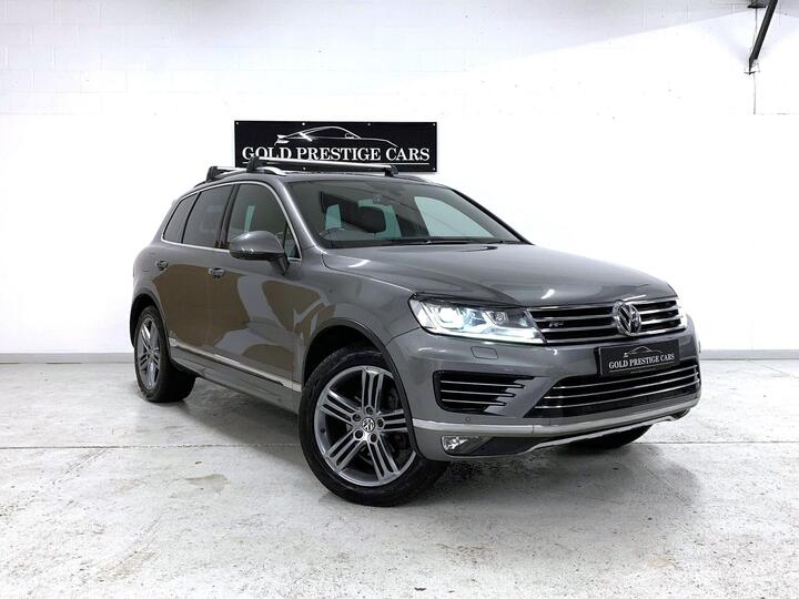 Volkswagen Touareg 3.0 TDI V6 BlueMotion Tech R-Line Tiptronic 4WD Euro 6 (s/s) 5dr