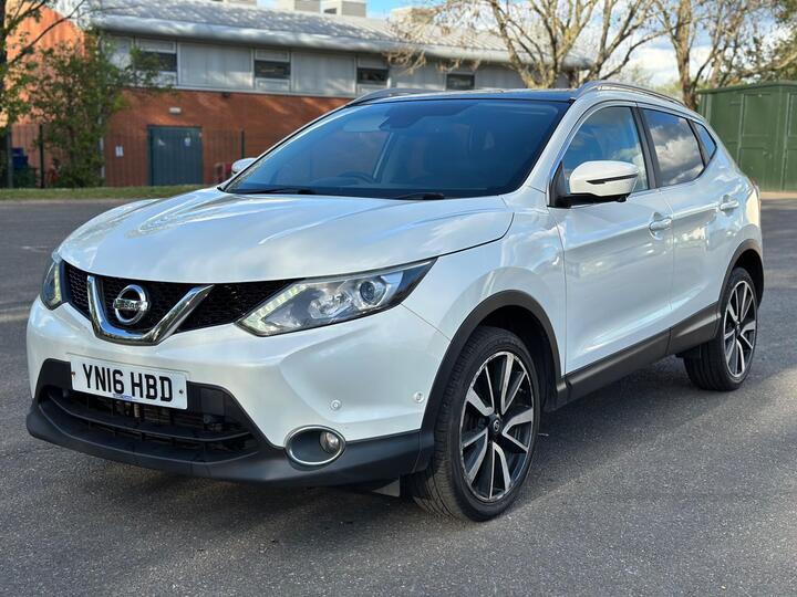 Nissan Qashqai 1.2 DIG-T Tekna XTRON 2WD Euro 6 (s/s) 5dr