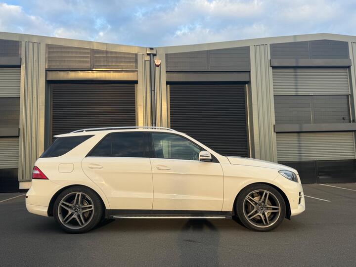 Mercedes-Benz M Class 3.0 ML350 V6 BlueTEC AMG Sport G-Tronic 4WD Euro 6 (s/s) 5dr