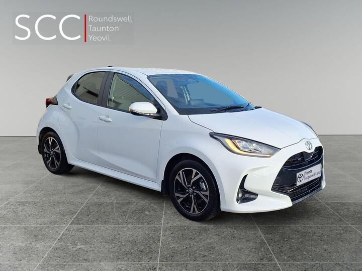 Toyota Yaris 1.5 VVT-h Design E-CVT Euro 6 (s/s) 5dr