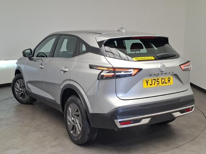 Nissan Qashqai 1.3 DIG-T MHEV Acenta Premium XTRON Euro 6 (s/s) 5dr