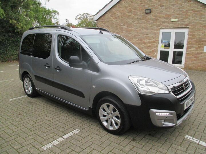 Peugeot Partner Tepee 1.2 PureTech Outdoor Euro 6 (s/s) 5dr
