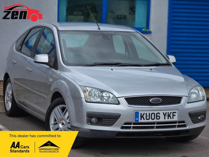 Ford Focus 1.6 Ghia 5dr