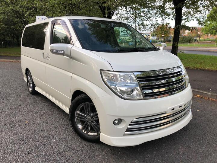 Nissan Elgrand 3.5 V6 NE51 RIDER AUTECH 4WD SUNROOF