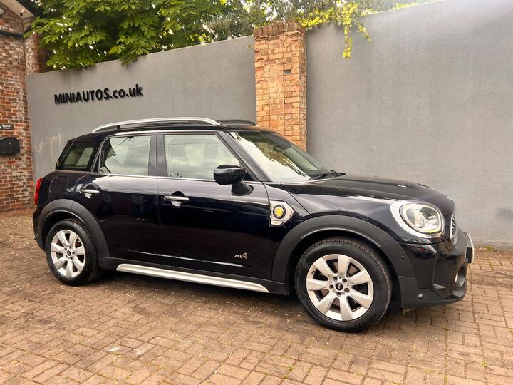 MINI Countryman 1.5 10kWh Cooper SE Classic Auto ALL4 Euro 6 (s/s) 5dr