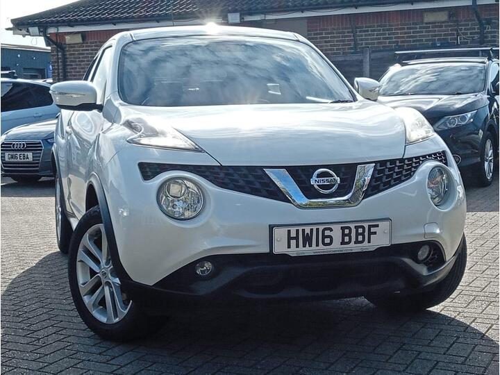 Nissan Juke 1.6 N-Connecta XTRON Euro 6 5dr