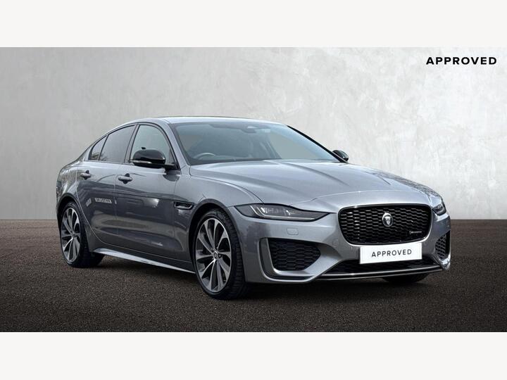 Jaguar XE 2.0 D200 MHEV R-Dynamic SE Black Auto Euro 6 (s/s) 4dr
