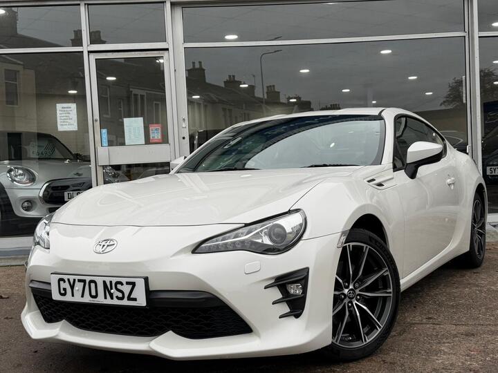 Toyota GT86 2.0 Boxer D-4S Pro Euro 6 2dr