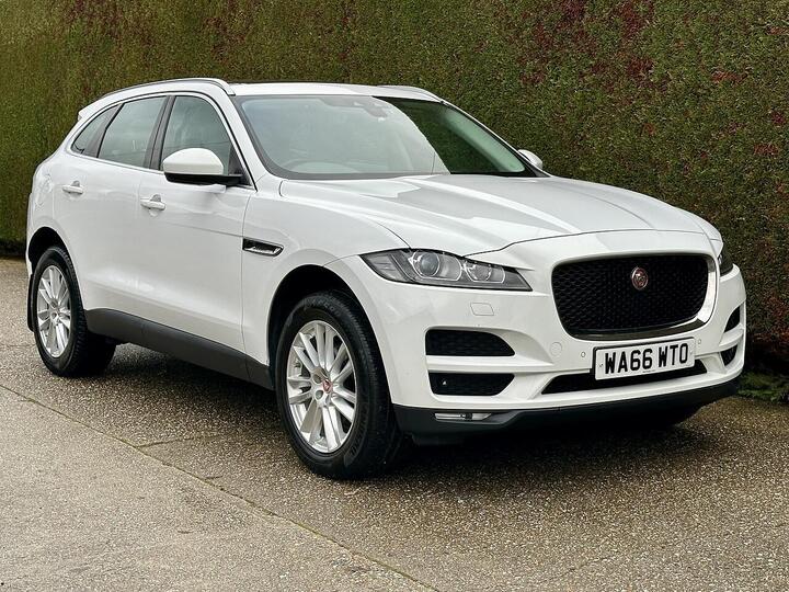Jaguar F-PACE 2.0 D180 Portfolio AWD Euro 6 (s/s) 5dr Jaguar F-PACE 2.0 D180 Portfolio AWD Euro 6 (s/s) 5dr