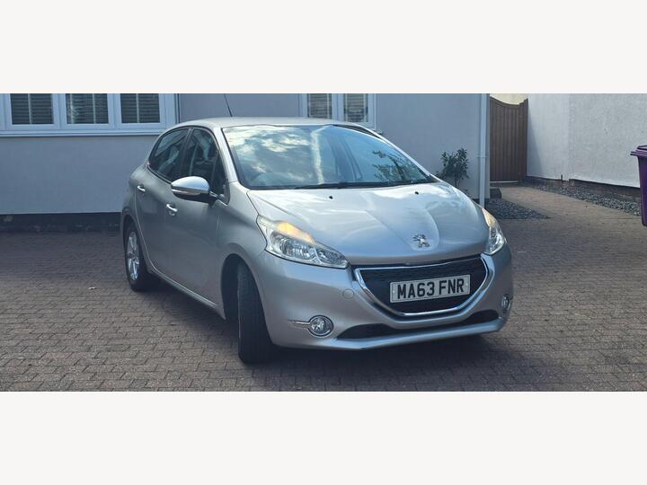 Peugeot 208 1.2 VTi Active Euro 5 5dr