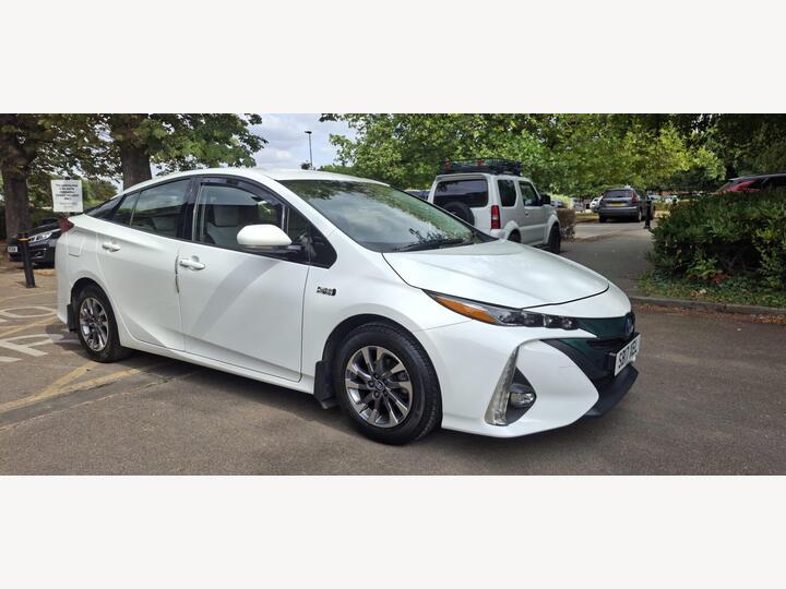 Toyota Prius 1.8 VVT 8.8kWh Business Edition Plus CVT Euro 6 (s/s) 5dr