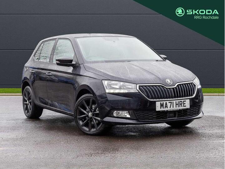 Skoda Fabia 1.0 Colour Edition Euro 6 (s/s) 5dr Skoda Fabia 1.0 Colour Edition Euro 6 (s/s) 5dr