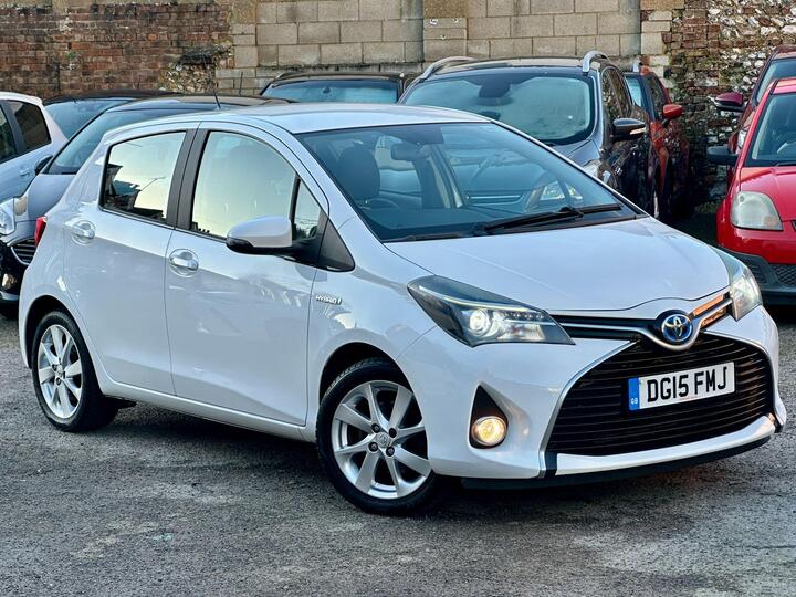 Toyota Yaris 1.5 VVT-h Excel E-CVT Euro 6 5dr (15in Alloy) Toyota Yaris 1.5 VVT-h Excel E-CVT Euro 6 5dr (15in Alloy)